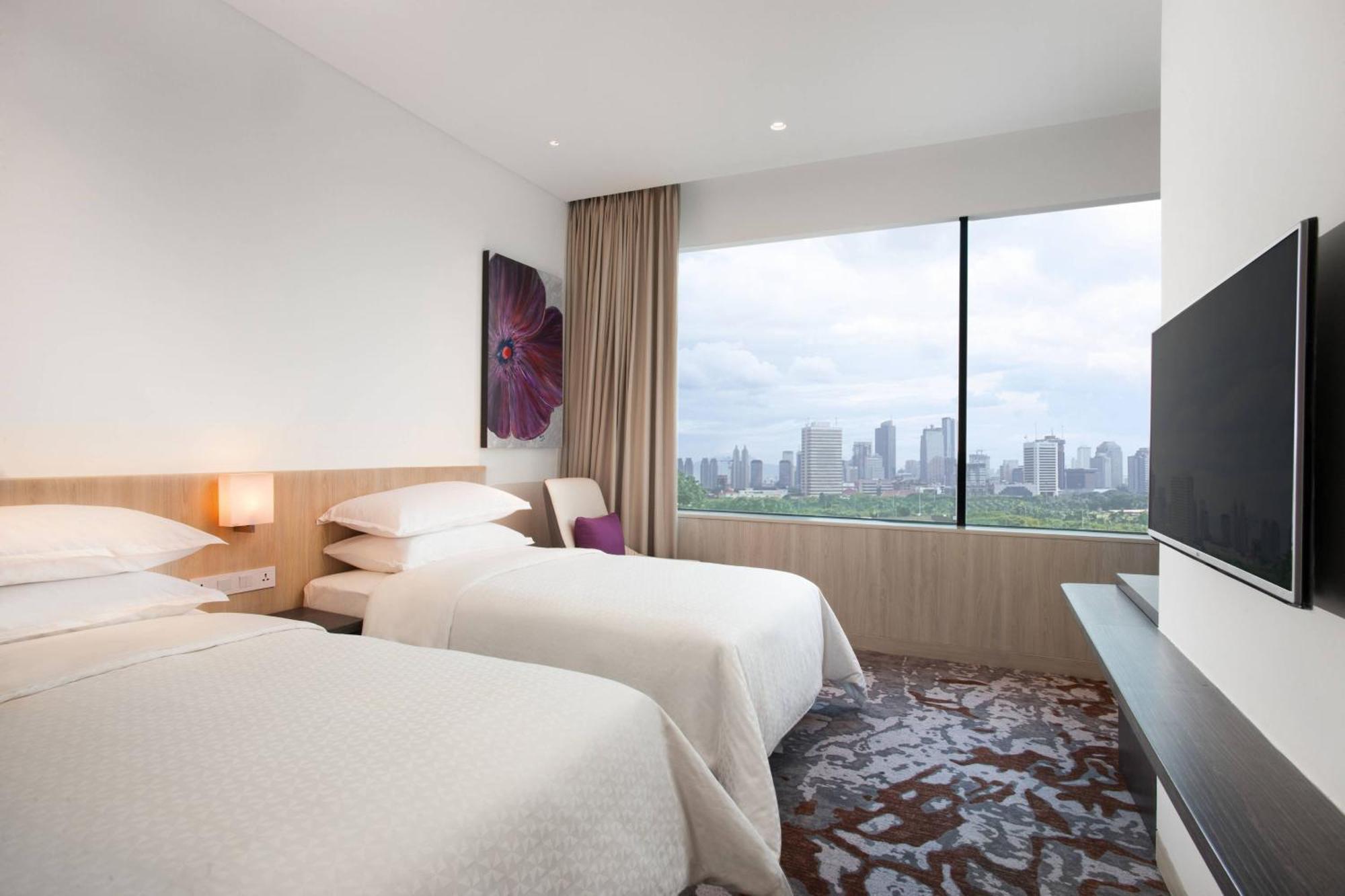 Four Points By Sheraton Jakarta Thamrin Экстерьер фото